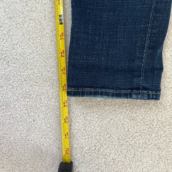 Women’s Lucky Brand jeans - Picture 3 of 7